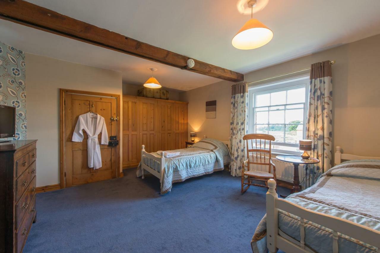 Bed and Breakfast Moreton Hall Farm Newport  Exterior foto