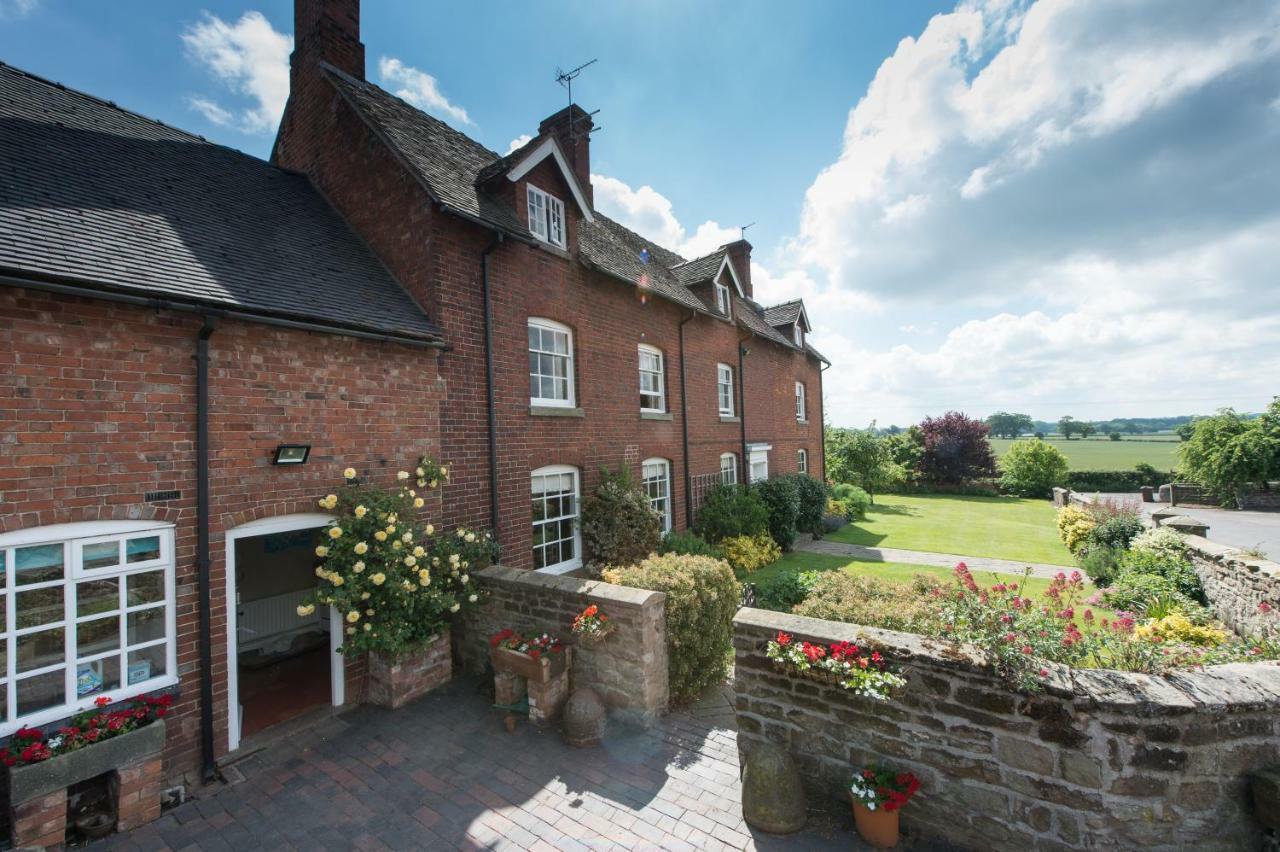 Bed and Breakfast Moreton Hall Farm Newport  Exterior foto